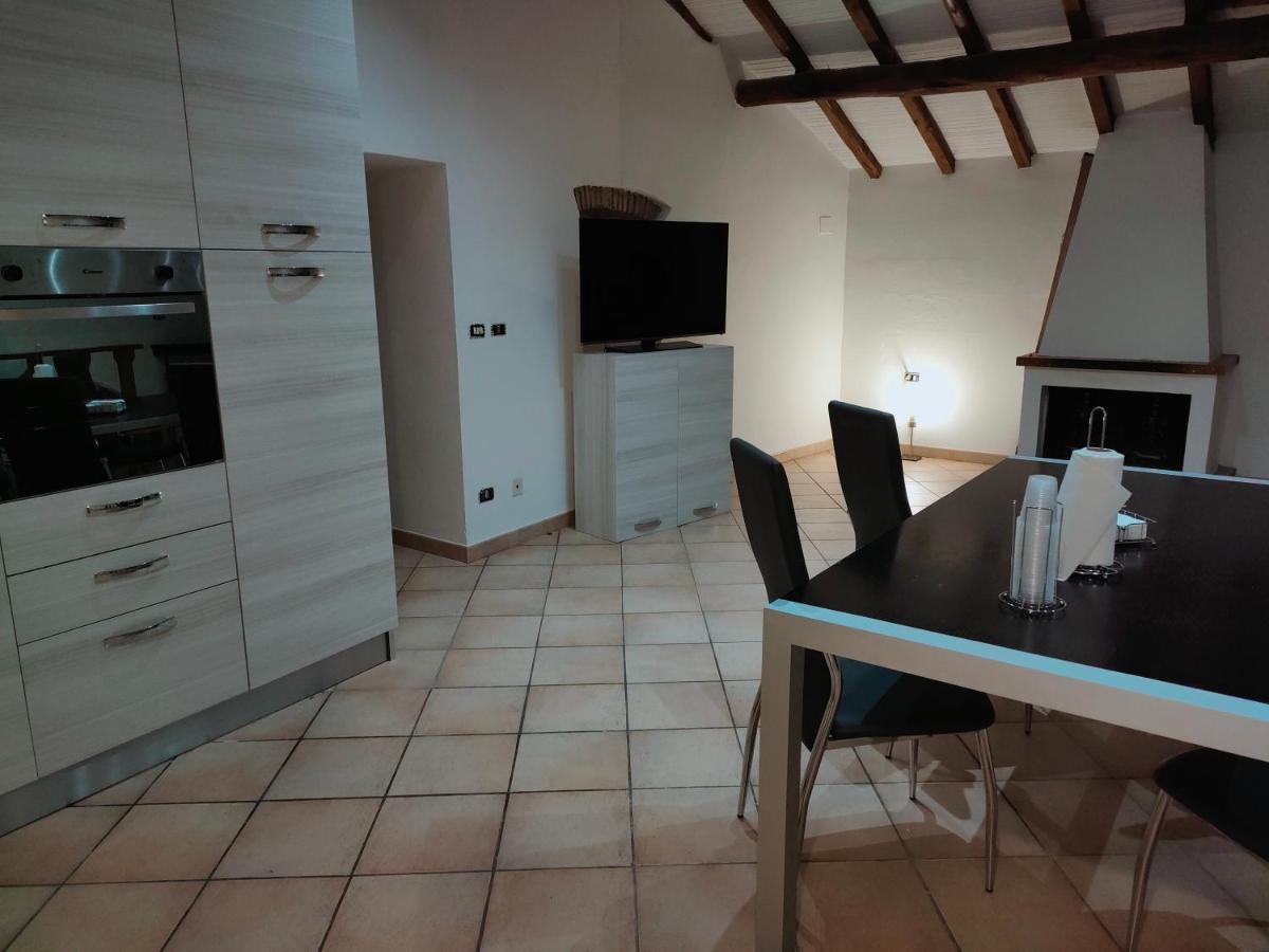 Francigena Viterbo Apartment Con Parcheggio Gratuito A Soli 2 Minuti Exterior photo