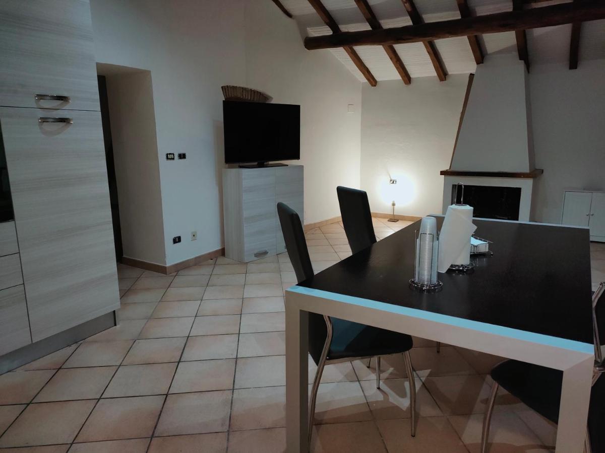 Francigena Viterbo Apartment Con Parcheggio Gratuito A Soli 2 Minuti Exterior photo