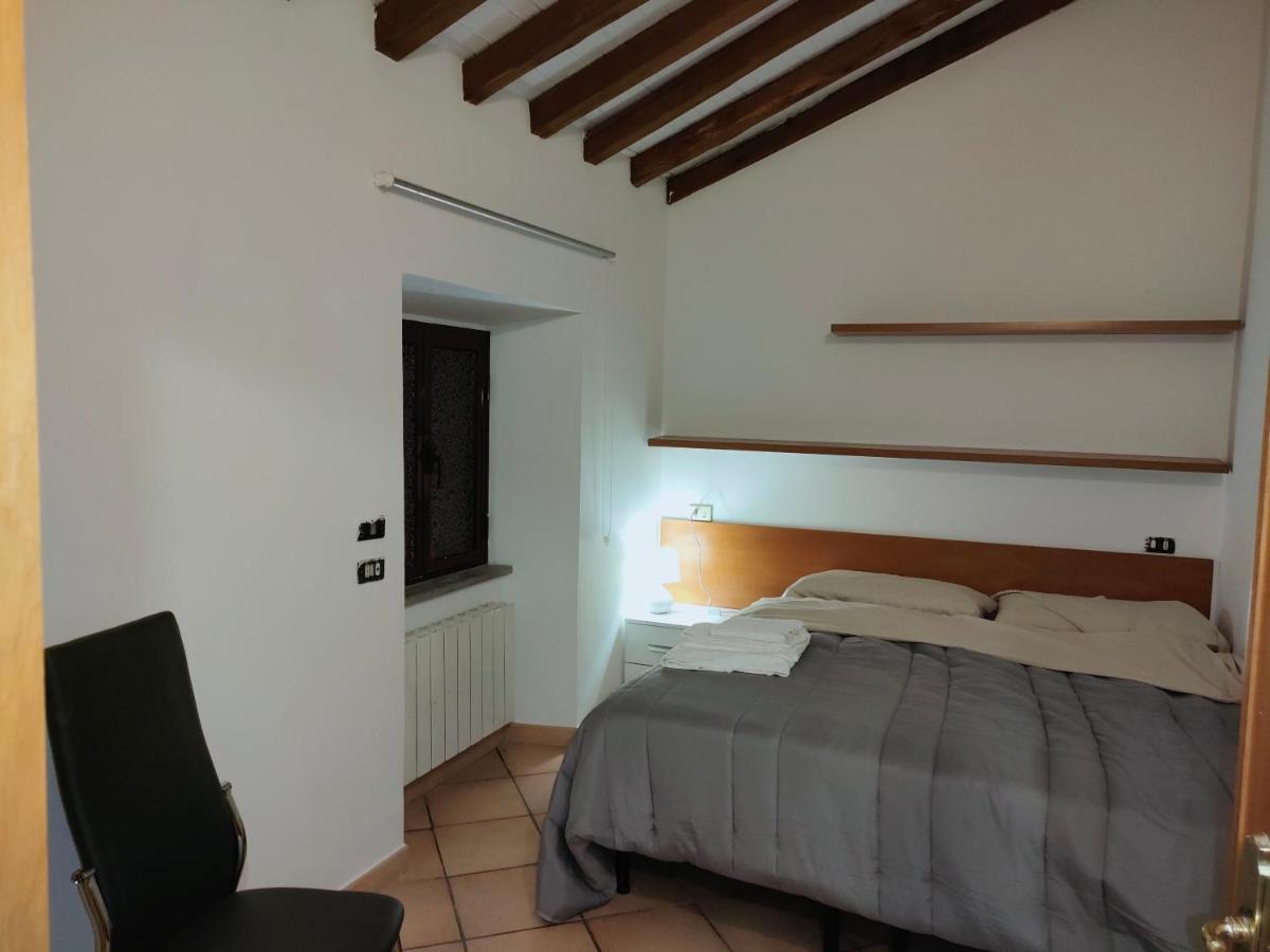 Francigena Viterbo Apartment Con Parcheggio Gratuito A Soli 2 Minuti Exterior photo