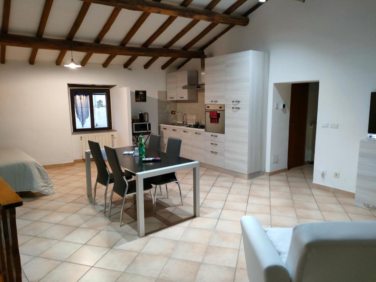Francigena Viterbo Apartment Con Parcheggio Gratuito A Soli 2 Minuti Exterior photo